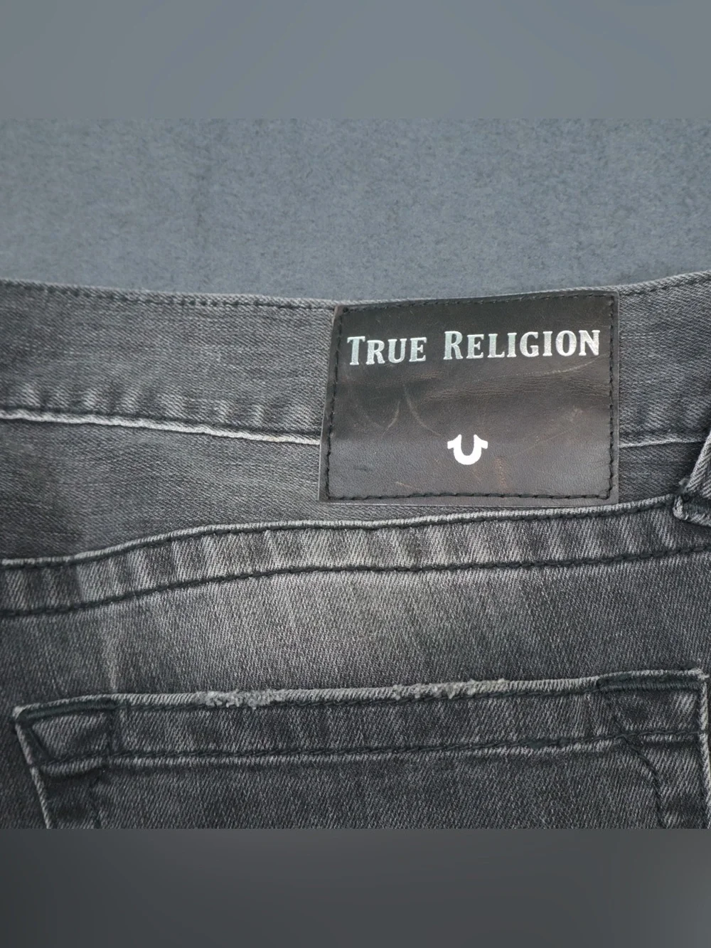 True Religion Geno Men's Distressed Denim Shorts Size 34 Gray Relaxed Slim